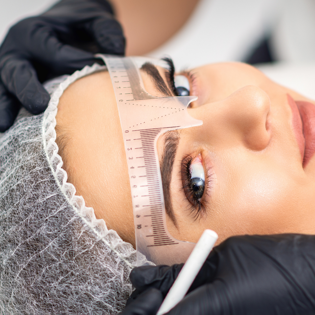 Microblading and PMU Training in the UK by City